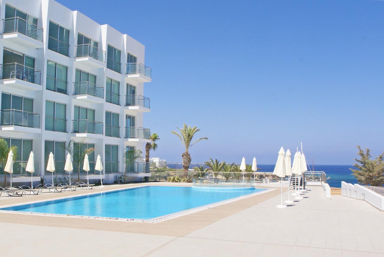Amber - Coralli Beachfront Apartment Protaras Exterior foto